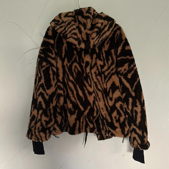 VARLEY Montalavo Fleece Jacket Hooded NWT L - Picture 5 of 5